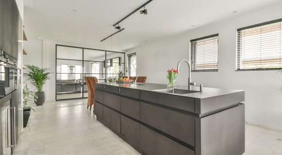 Dubai real estate reports a record number, value of transactions: Report