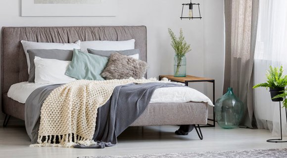 يستخدم كبار الوسطاء العقاريين في دبي برج خور دبي المهجور التابع لشركة إعمار لجذب الاستثمار الدولي