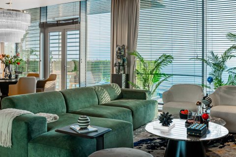 Apartment in Bluewaters, Dubai, UAE 3 bedrooms, 190 sq.m. № 551500 - photo 1