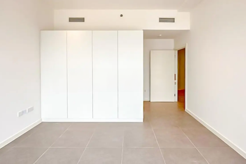 Apartment in Al Reem Island, Abu Dhabi, UAE 2 bedrooms, 111 sq.m. № 633035 - photo 5