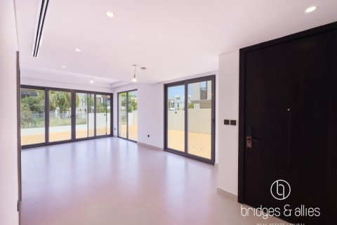 Üürile anda villa asukohaga Dubai, AÜE: 4 magamistoaga, 316.9 m² Nr 624645 - pilt 19