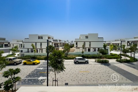 Üürile anda villa asukohaga Dubai, AÜE: 4 magamistoaga, 316.9 m² Nr 624645 - pilt 27