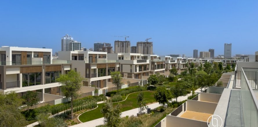 Villa sa Dubai, UAE 4 silid-tulugan, 316.9 sq.m. № 624645