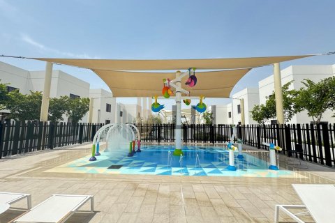 Villa on the Yas Island, Abu Dhabi, UAE 3 bedrooms, 353 sq.m. № 600078 - photo 4