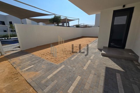 Villa on the Yas Island, Abu Dhabi, UAE 3 bedrooms, 353 sq.m. № 600078 - photo 17
