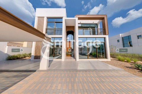 Villa in Abu Dhabi, UAE 4 bedrooms, 314.1 sq.m. № 597208 - photo 1