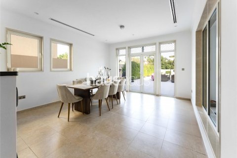 Vila v Jumeirah Park, Dubai, SAE 3 ložnice, 295 m² Č.: 625290 - fotografie 13
