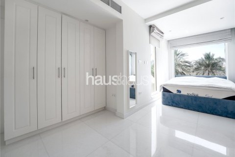 Vila v Jumeirah Islands, Dubai, SAE 4 ložnice, 576 m² Č.: 625275 - fotografie 19