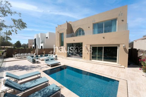 Vila v Jumeirah Islands, Dubai, SAE 4 ložnice, 576 m² Č.: 625275 - fotografie 2