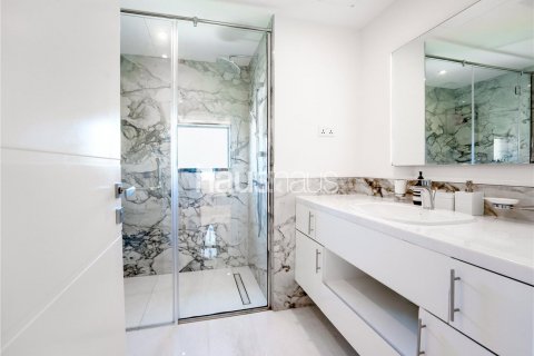 Vila v Jumeirah Islands, Dubai, SAE 4 ložnice, 576 m² Č.: 625275 - fotografie 21