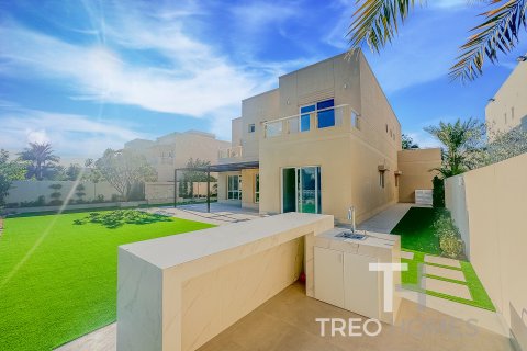 Vilë në Meadows, Dubai, Emiratet e Bashkuara Arabe 5 dhoma gjumi, 344 m2. № 586534 - Foto 19