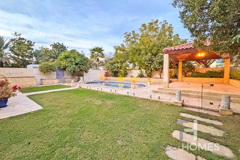 Vilë në Jumeirah Park, Dubai, Emiratet e Bashkuara Arabe 4 dhoma gjumi, 403 m2. № 586536 - Foto 2
