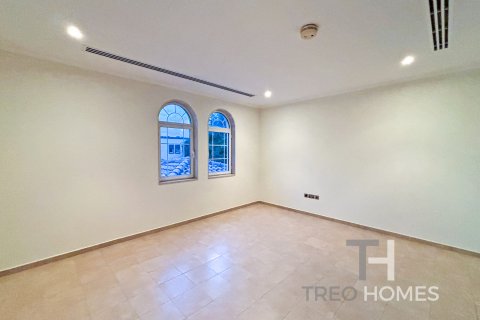 Vilë në Jumeirah Park, Dubai, Emiratet e Bashkuara Arabe 4 dhoma gjumi, 403 m2. № 586536 - Foto 21