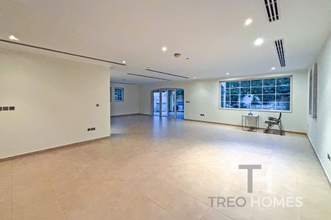 Vilë në Jumeirah Park, Dubai, Emiratet e Bashkuara Arabe 4 dhoma gjumi, 403 m2. № 586536 - Foto 12