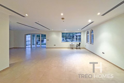 Vilë në Jumeirah Park, Dubai, Emiratet e Bashkuara Arabe 4 dhoma gjumi, 403 m2. № 586536 - Foto 11