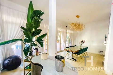 Vila v Arabian Ranches, Dubai, SAE 5 ložnice, 493 m² Č.: 586533 - fotografie 3