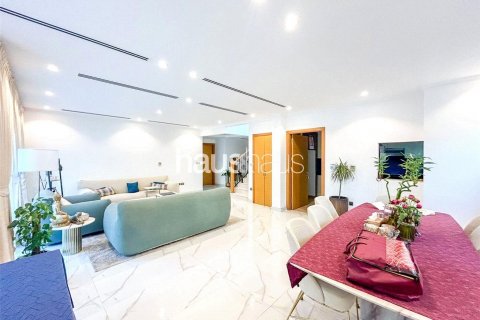 Villa te huur in Jumeirah Park, Dubai, VAE 4 slaapkamers, 328 vr.m., nr 626639 - foto 4