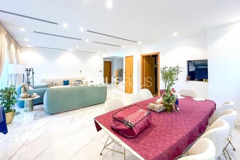 Villa te huur in Jumeirah Park, Dubai, VAE 4 slaapkamers, 328 vr.m., nr 626639 - foto 7