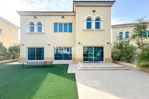 Villa te huur in Jumeirah Park, Dubai, VAE 4 slaapkamers, 328 vr.m., nr 626639 - foto 6