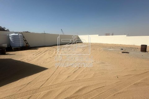 Land in Al Sajaa, Sharjah, UAE 1114.8 sq.m. № 591675 - photo 2