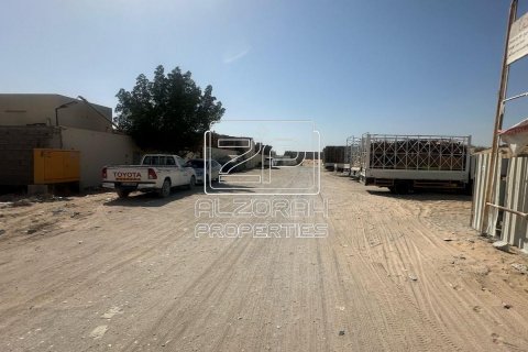 Land in Al Sajaa, Sharjah, UAE 1114.8 sq.m. № 591675 - photo 11