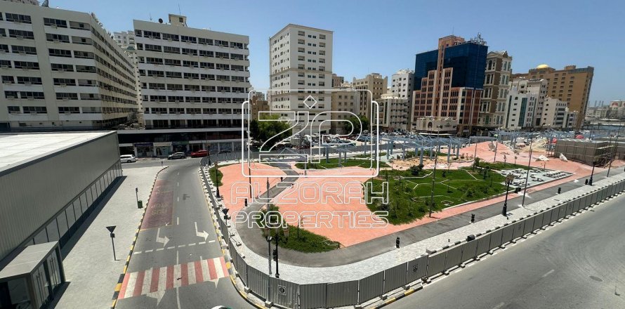 Gebouw in Al Sharq, Sharjah, VAE 402.3 vr.m. nr 591673