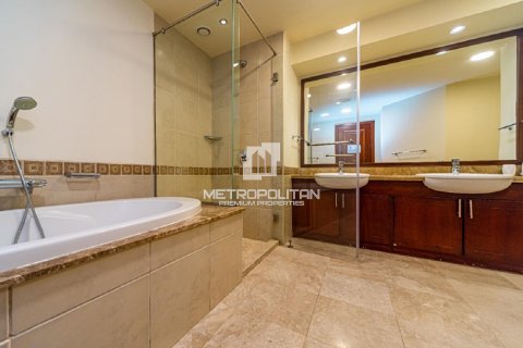 Apartament në Palm Jumeirah, Dubai, Emiratet e Bashkuara Arabe 2 dhoma gjumi, 178 m2. № 591921 - Foto 18