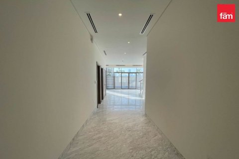 Villa in Dubai, UAE 4 bedrooms, 570 sq.m. № 632878 - photo 4