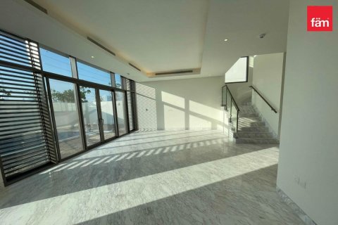 Villa in Dubai, UAE 4 bedrooms, 570 sq.m. № 632878 - photo 9