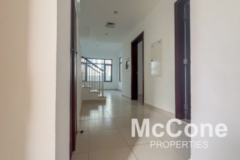Řadový dům v Reem, Dubai, SAE 3 ložnice, 298.68 m² Č.: 586825 - fotografie 6