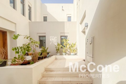 Řadový dům v Reem, Dubai, SAE 3 ložnice, 298.68 m² Č.: 586825 - fotografie 27
