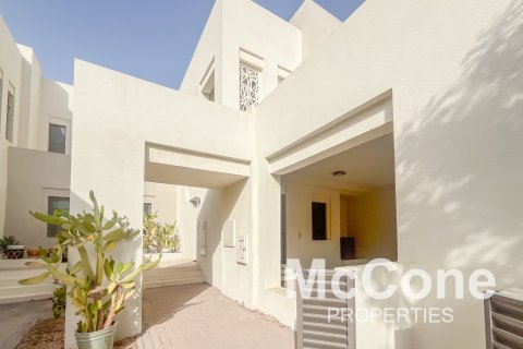 Řadový dům v Reem, Dubai, SAE 3 ložnice, 298.68 m² Č.: 586825 - fotografie 22