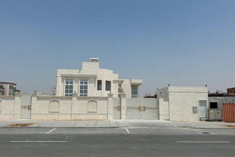 Komerční nemovitost v Mohamed Bin Zayed City, Abu Dhabi, SAE 9 ložnice, 1132 m² Č.: 594276 - fotografie 2