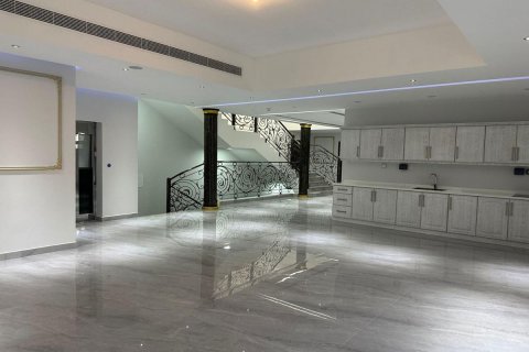 Komerční nemovitost v Mohamed Bin Zayed City, Abu Dhabi, SAE 9 ložnice, 1132 m² Č.: 594276 - fotografie 5