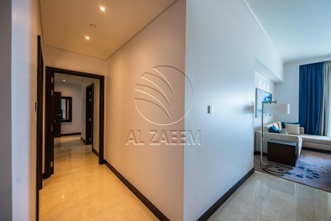 Apartment in The Marina, Abu Dhabi, UAE 2 bedrooms, 141 sq.m. № 615954 - photo 5