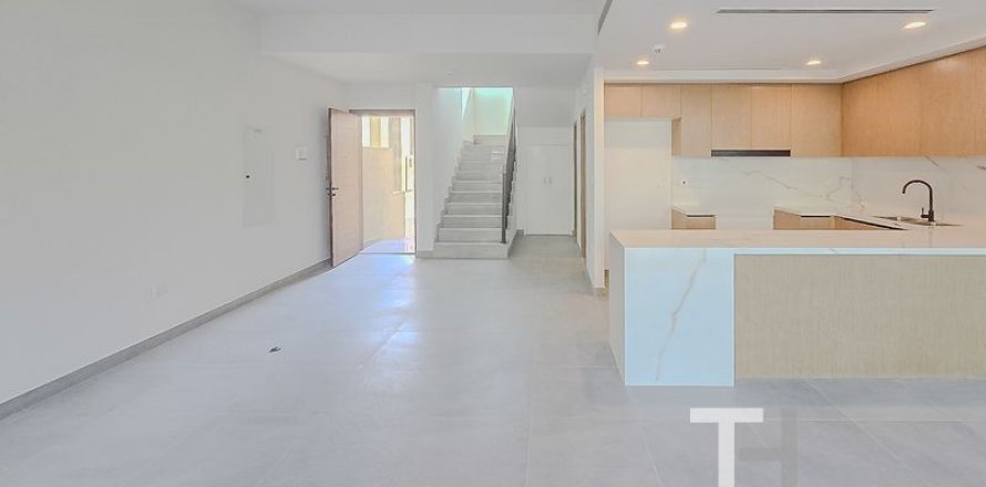 Rumah bandar di Dubai, UAE 3 bilik tidur, 184 meter persegi № 590279