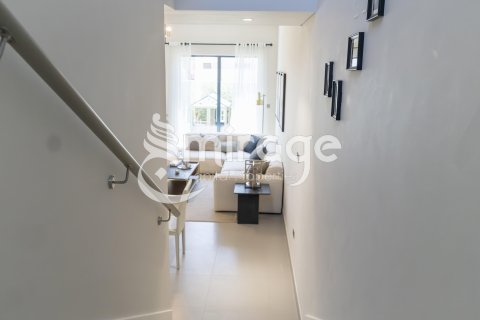Řadový dům na Yas Island, Abu Dhabi, SAE 3 ložnice, 166.4 m² Č.: 596937 - fotografie 3