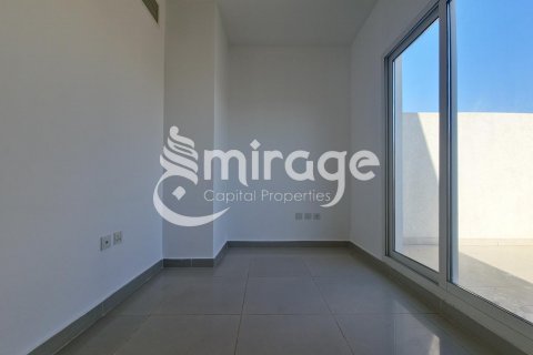 Rijtjeshuis te huur in Al Reef, Abu Dhabi, VAE 3 slaapkamers, 174.1 vr.m., nr 596938 - foto 5