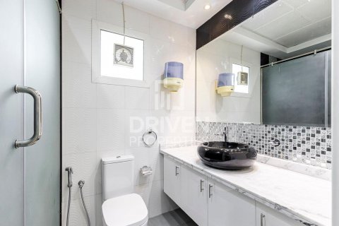 Vilë në Al Barsha, Dubai, Emiratet e Bashkuara Arabe 6 dhoma gjumi, 929 m2. № 601838 - Foto 21