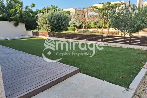Vilë në Saadiyat Island, Abu Dhabi, Emiratet e Bashkuara Arabe 4 dhoma gjumi, 439 m2. № 579667 - Foto 3