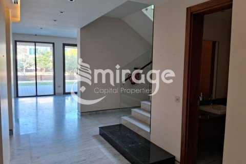 Vilë në Saadiyat Island, Abu Dhabi, Emiratet e Bashkuara Arabe 4 dhoma gjumi, 439 m2. № 579667 - Foto 9