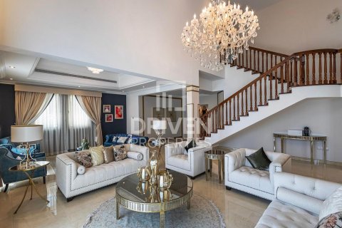 Jumeirah Islands、Dubai、UAE にあるヴィラの賃貸物件 4ベッドルーム、1026 m2、No603607 - 写真 1