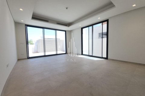 Villa on the Saadiyat Island, Abu Dhabi, UAE 4 bedrooms, 538.6 sq.m. № 577811 - photo 3