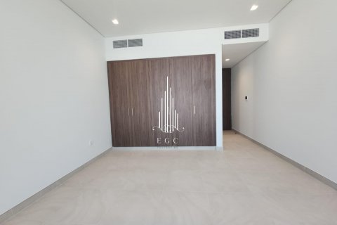 Villa on the Saadiyat Island, Abu Dhabi, UAE 4 bedrooms, 538.6 sq.m. № 577811 - photo 17