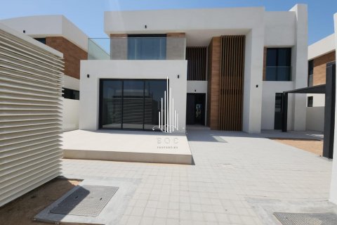 Villa on the Saadiyat Island, Abu Dhabi, UAE 4 bedrooms, 538.6 sq.m. № 577811 - photo 6