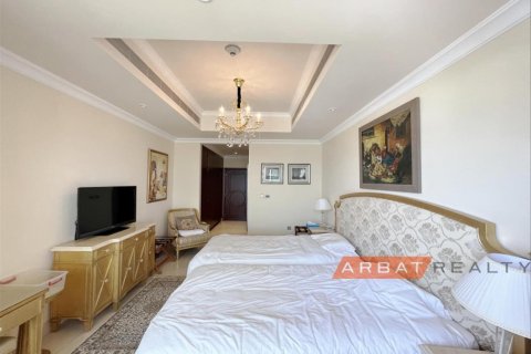 Apartment in Palm Jumeirah, Dubai, UAE 2 bedrooms, 164 sq.m. № 600400 - photo 16