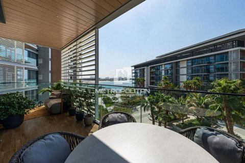 Apartment in Bluewaters, Dubai, UAE 3 bedrooms, 190 sq.m. № 593585 - photo 1