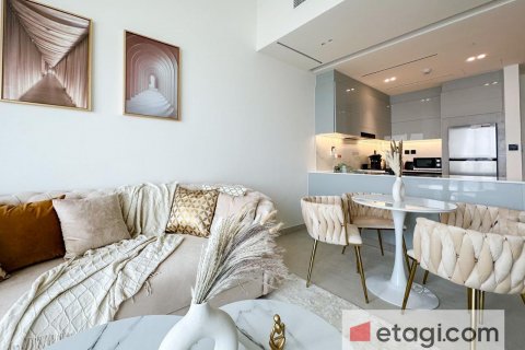 Apartment in Business Bay, Dubai, UAE 1 bedroom, 66.6 sq.m. № 567359 - photo 25