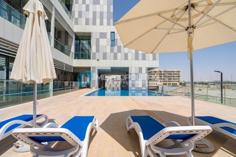 Apartment in Al Raha Beach, Abu Dhabi, UAE 3 bedrooms, 145 sq.m. № 594710 - photo 9