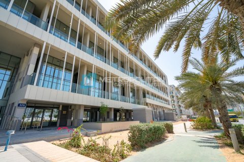 Apartment in Al Raha Beach, Abu Dhabi, UAE 3 bedrooms, 145 sq.m. № 594710 - photo 27